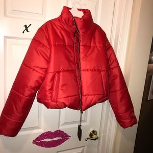 Cropped puffer jacket
